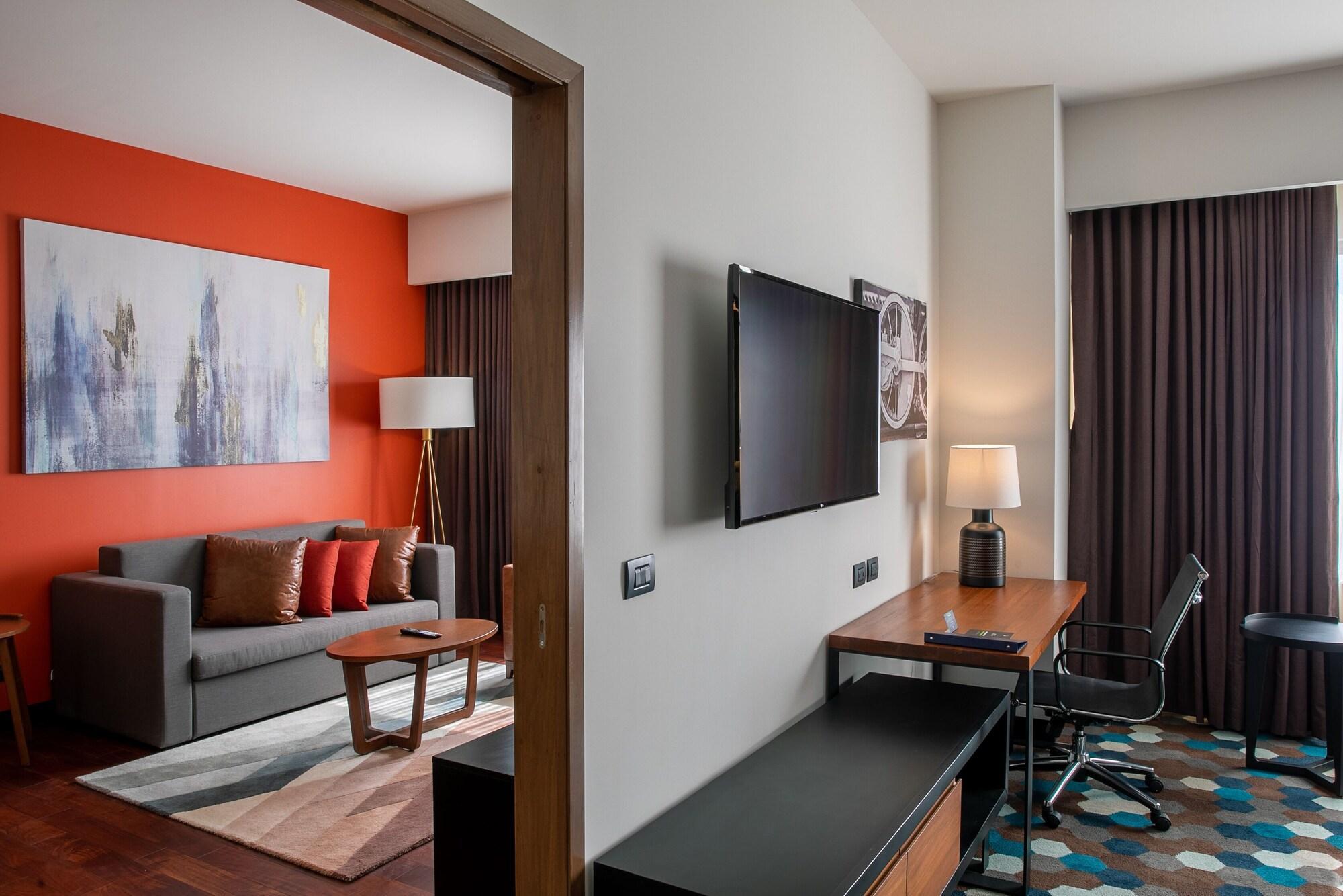 Doubletree By Hilton Celaya Celaya  Ngoại thất bức ảnh