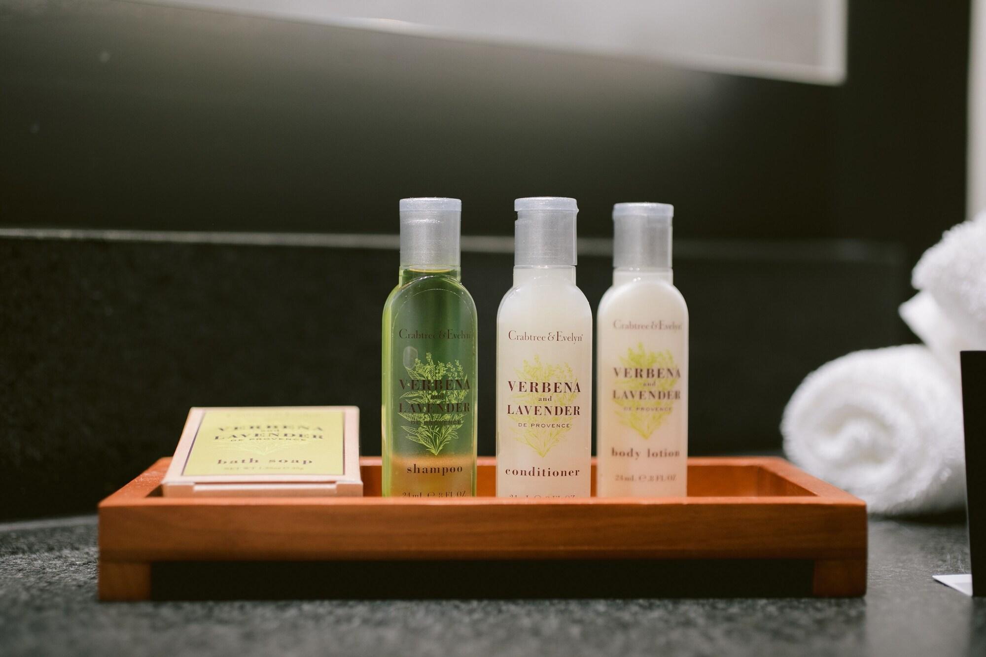 Doubletree By Hilton Celaya Celaya  Ngoại thất bức ảnh