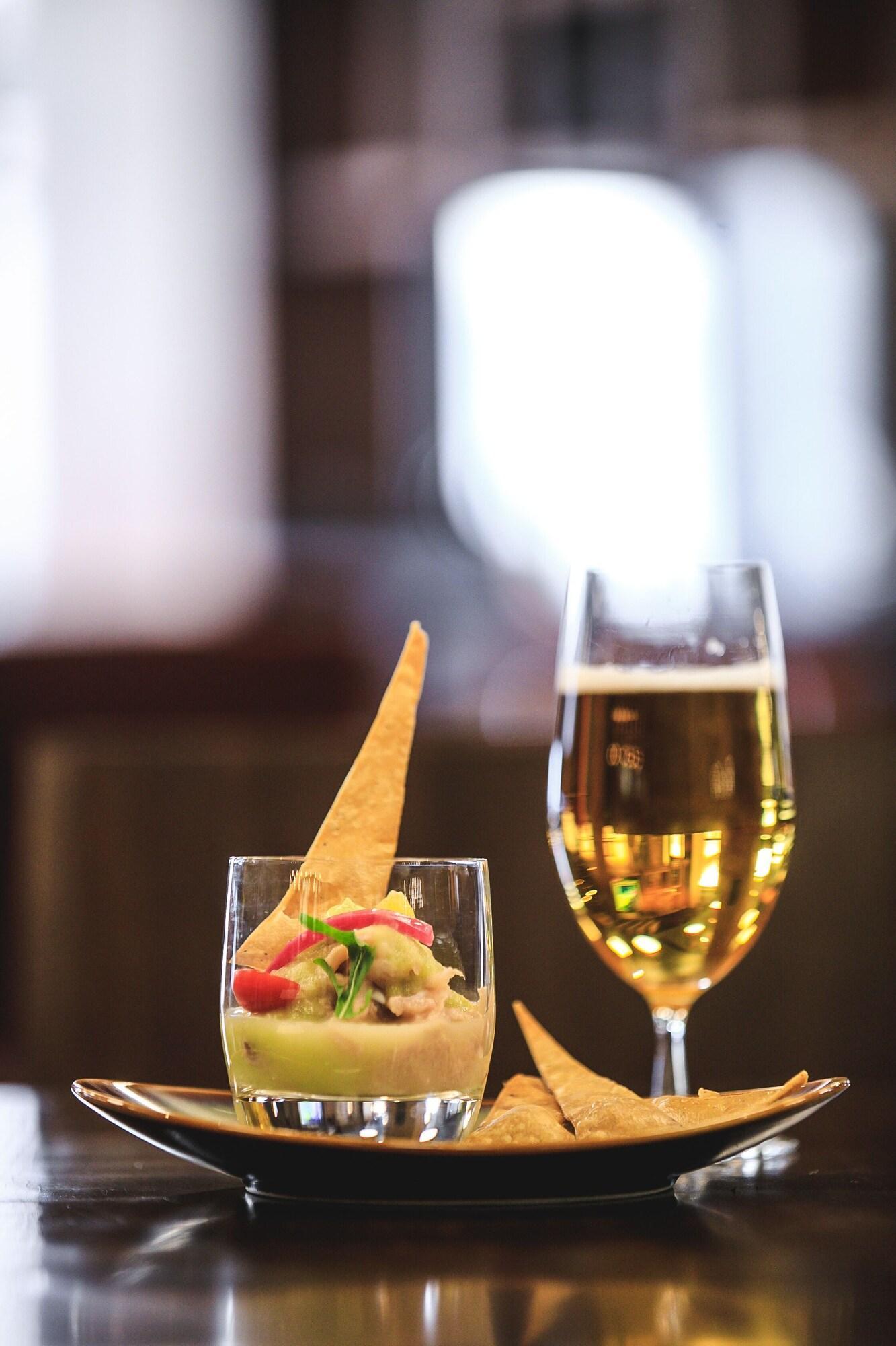 Doubletree By Hilton Celaya Celaya  Ngoại thất bức ảnh
